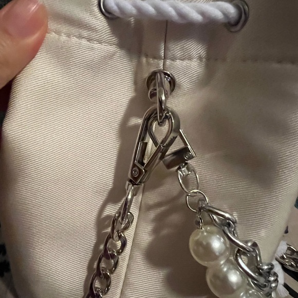 ❌SOLD❌Dior Beige /cream cosmetic convert to crossbody bag - Picture 5 of 13